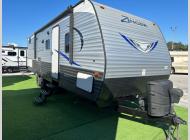 Used 2017 CrossRoads RV Zinger 30QB image