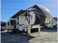 Used 2018 Heartland Bighorn 3871FBO image