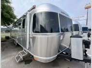 New 2025 Airstream Globetrotter 30RB Twin image