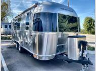 New 2026 Airstream Flying Cloud 23FB Twin image