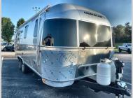 New 2025 Airstream Trade Wind 25FB Twin image