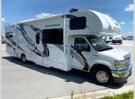 Used 2021 Thor Motor Coach Four Winds 31E image