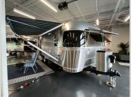 New 2025 Airstream International 25FB Twin image