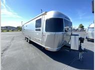 New 2025 Airstream Flying Cloud 27FB Twin image