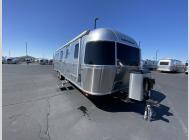 New 2025 Airstream Classic 33FB Twin image