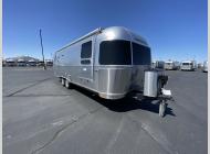 New 2025 Airstream Flying Cloud 27FB Twin image
