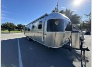 Used 2019 Airstream Classic 30RB image