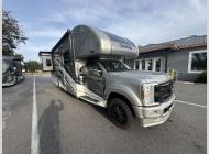 New 2025 Thor Motor Coach Omni X32 image