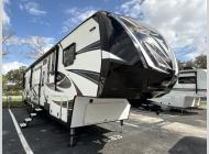Used 2017 Dutchmen RV Voltage 4150 image