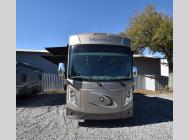 Used 2020 Thor Motor Coach Venetian 40r image