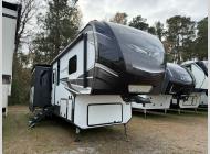 Used 2020 Keystone RV Avalanche 378BH image