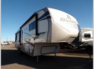 Used 2022 Alliance RV Avenue 32RLS image