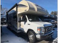 Used 2019 Thor Outlaw 29J image