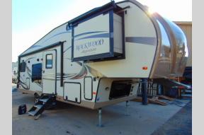 Used 2016 Forest River RV Rockwood Signature 8280WS Photo