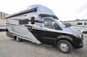 New 2025 Tiffin Motorhomes Wayfarer 25 XRW Photo