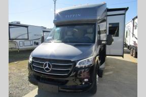New 2025 Tiffin Motorhomes Wayfarer 25 XRW Photo