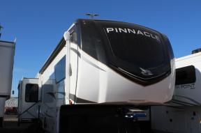New 2024 Jayco Pinnacle 36SSWS Photo