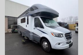 Used 2022 Winnebago View 24D Photo