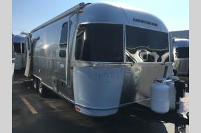 New 2024 Airstream RV Flying Cloud 25FBQ Photo