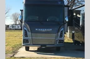 New 2024 Winnebago Vista 33K Photo