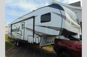 New 2023 Forest River RV Rockwood Signature 2891BH Photo