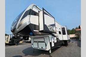 Used 2023 Keystone RV Raptor 429 Photo