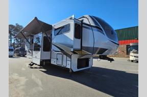 Used 2022 Alliance RV Paradigm 385FL Photo