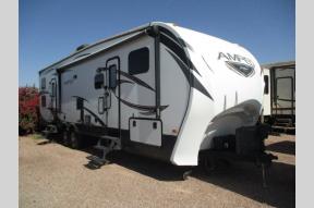 Used 2015 EverGreen RV Amped 32GS Photo