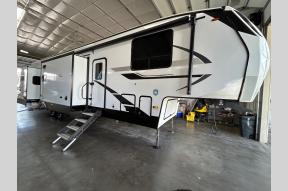 New 2025 Coachmen RV Chaparral 375BAF Photo
