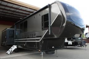 New 2025 Keystone RV Sprinter 3590LFT Photo