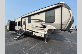Used 2020 Keystone RV Laredo 342RD Photo