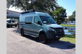 New 2025 Remote Vans Oasis Photo