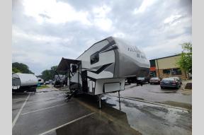 New 2023 Alliance RV Avenue 31BHS Photo