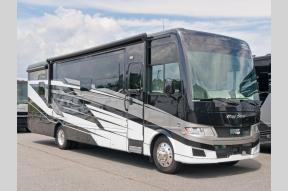 Used 2025 Newmar Bay Star 3626 Photo