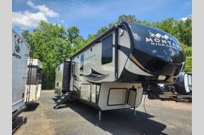Used 2018 Keystone RV Montana High Country 340BH Photo
