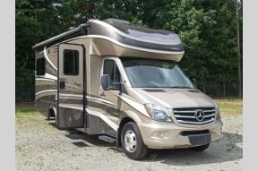 Used 2020 Dynamax isata 3 24RWM Mercedes Diesal Photo