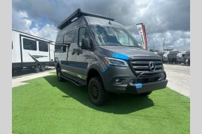 New 2025 Remote Vans Oasis Photo