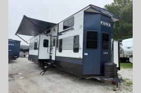 New 2026 Palomino Puma Destination 420LFT Photo
