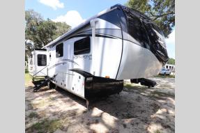 New 2024 Jayco North Point 377RLBH Photo