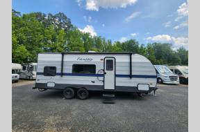 Used 2022 Gulf Stream RV Friendship 248BH Photo