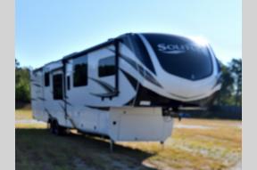 New 2024 Grand Design Solitude 390RK Photo