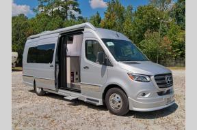 New 2025 Grech RV Strada-ion Tour Photo