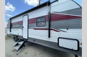 New 2025 Prime Time RV Avenger LE 25BKLE Photo