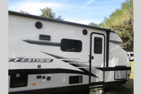 New 2023 Jayco Jay Feather 24BH Photo
