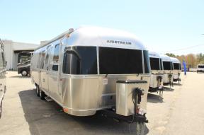 New 2025 Airstream Flying Cloud 30FBBT Photo