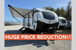 New 2025 Venture RV Stratus 262VFK Photo