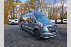 Used 2025 Grech RV Strada-ion Tour Photo