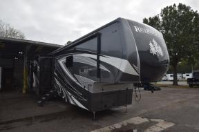 Used 2024 Redwood RV Redwood 4150 Photo