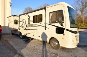 Used 2018 Fleetwood RV Flair 30P Photo