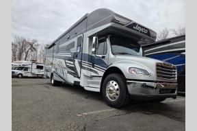 New 2026 Jayco Seneca Prestige 37K Photo